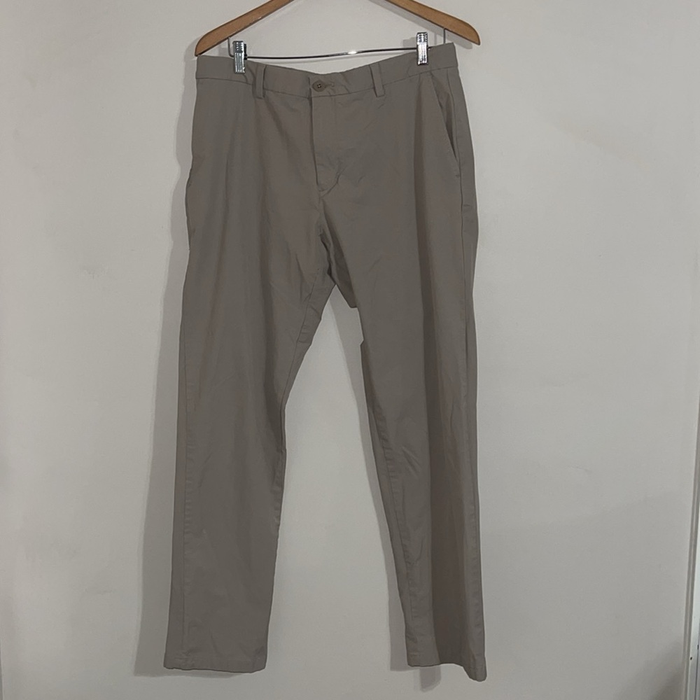 Vineyard Vines on the go pants 34x32 - Picture 2 of 9